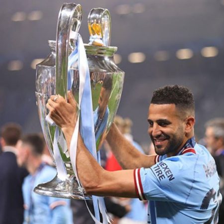 Al Ahli chưa chịu bó tay khi chi tiền mua Mahrez