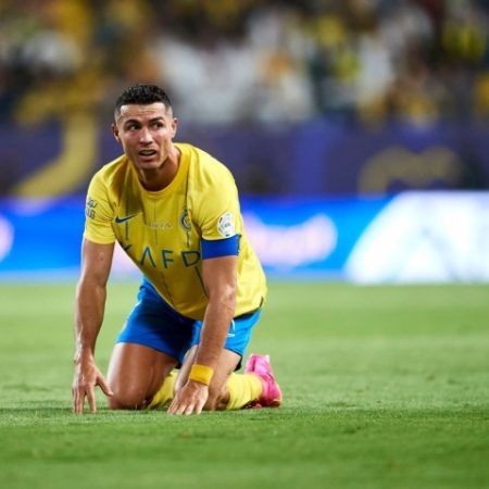 Ronaldo trở lại, Al-Nassr nhận trận thua thứ hai liên tiếp